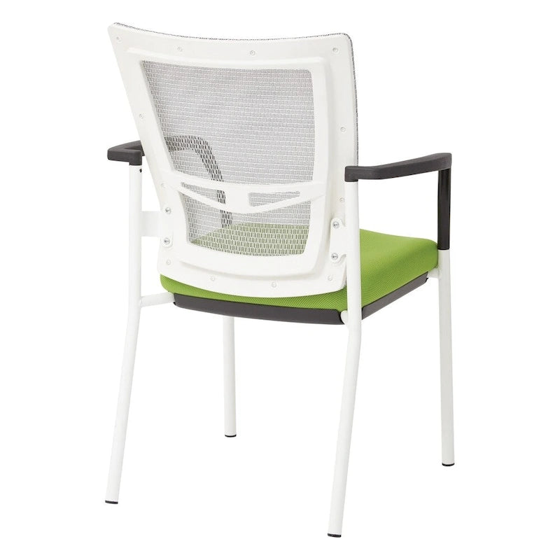 Chaise visiteur à dossier en maille et assise en tissu noir rembourré, avec accoudoirs et piètement blanc